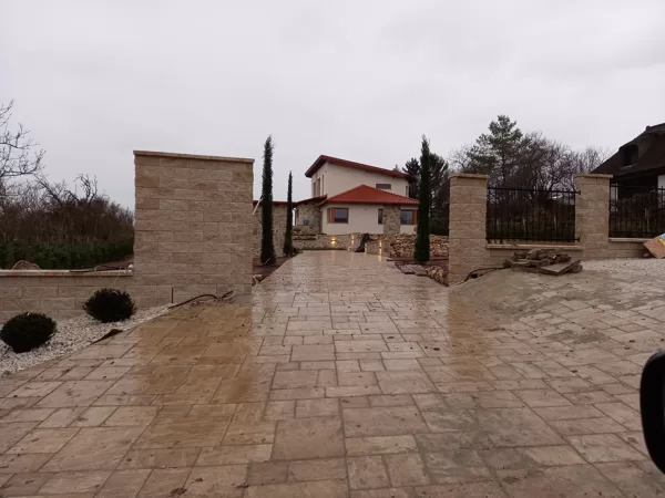 Balatonalmádi Vöröshegyi u. ( új ház építése)